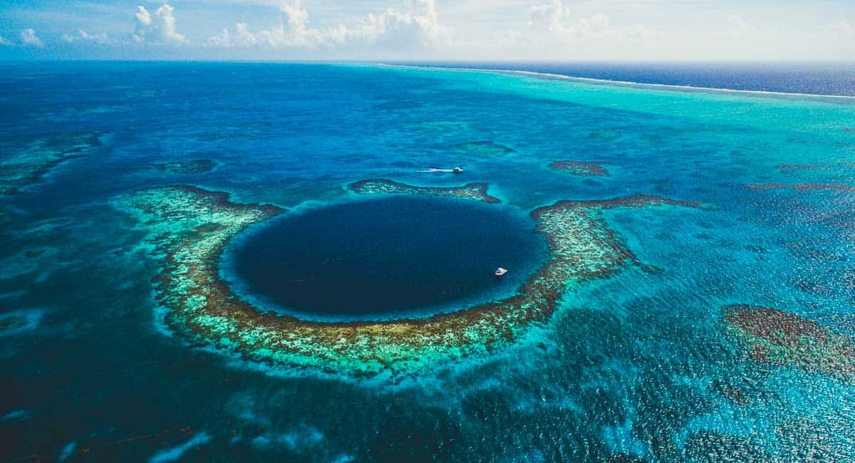 best place to stay in belize for snorkeling